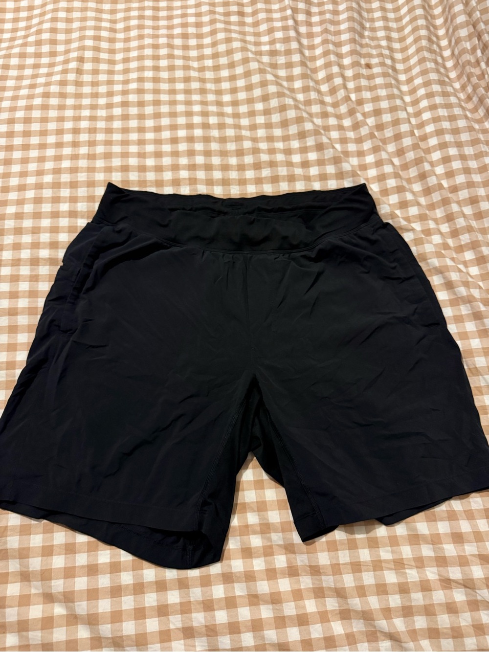 Lululemon The Short Linerless shorts size XL black
